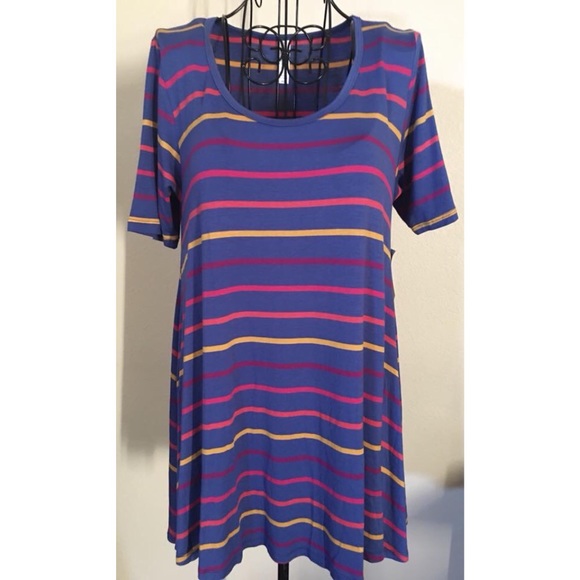 LuLaRoe Perfect T - Picture 1 of 1